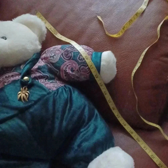 💙🌹Stuffed bear toy in green hat and  pants - Picture 7 of 7